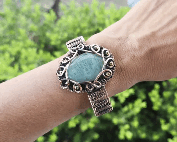 Handmade Copper Bracelet with Jade - Image 3