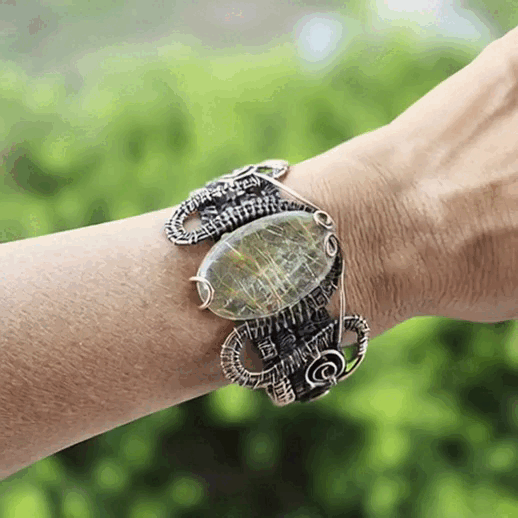 Handmade Wire-Wrapped Copper Bracelet - Image 4